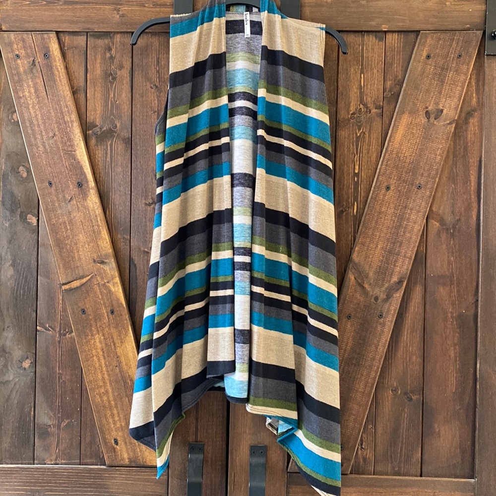 Women’s boutique vest